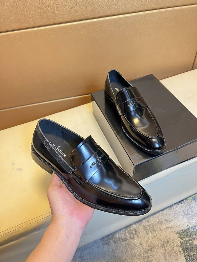Originalqualit T, Exklusive Erstausgabe Louis Vuitton ~ Einzigartige Moderne Anz
