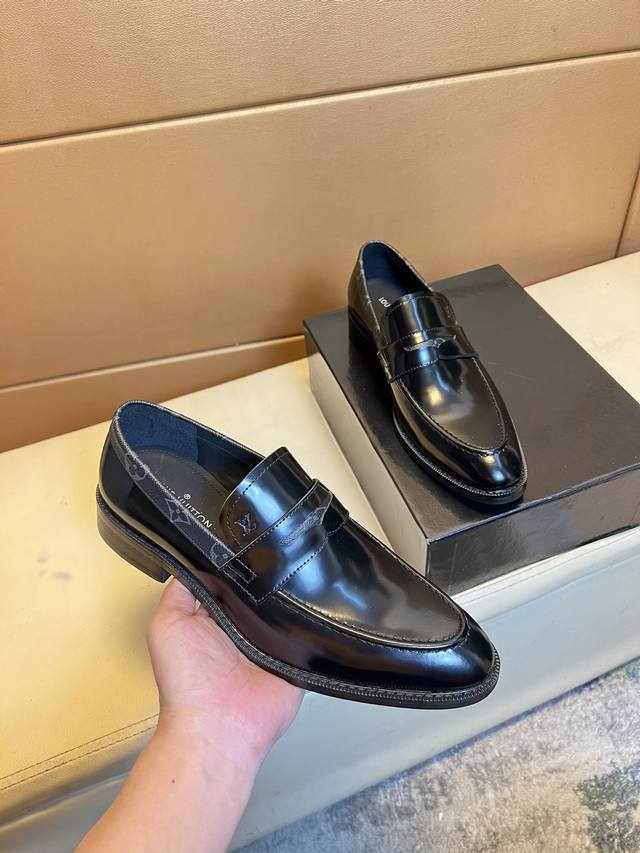 Originalqualit T, Exklusiv Bei Louis Vuitton Einzigartige Moderne Lederhalbschuh