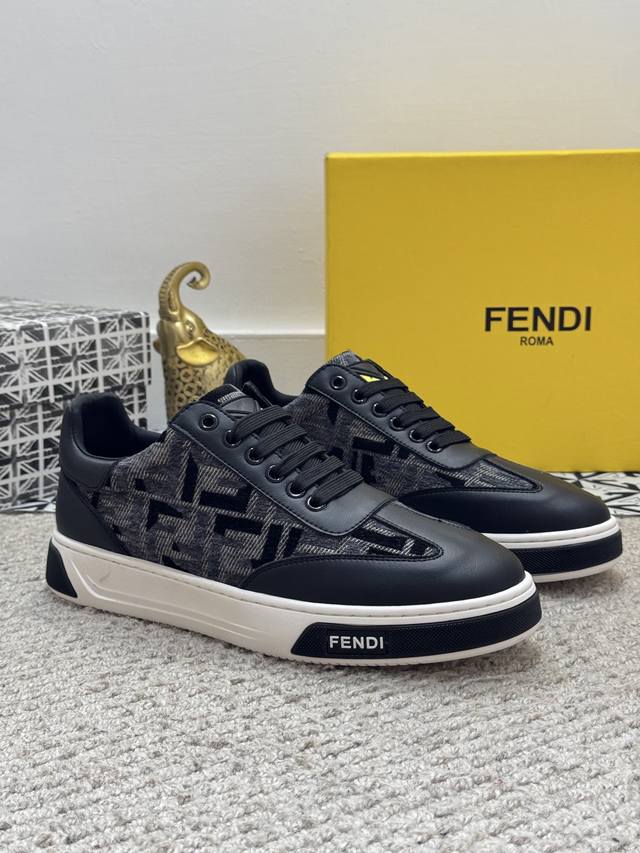 Fabrikpreis P Tats Chlicher Preis Originalqualit T Fendi!Top-Eink Ufer, Herrenab