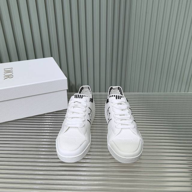 Modell Mit D Nner Sohle Dior 25 Fr Hjahr/Sommer Star Sneakers Sind Ein Klassisch