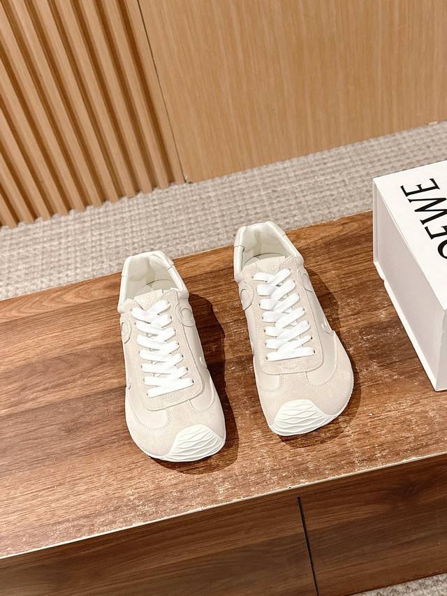 Kn Pfe 20 #Loewe Neue Version Der Ballet Runner 2.0 Sneakers Mit Gro Em Kopf, In