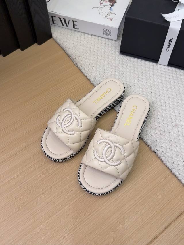 Chanel Fr Hlingsneuheit Flache Sandalen Mit Doppel-C-Stickerei Originalform 1:1,