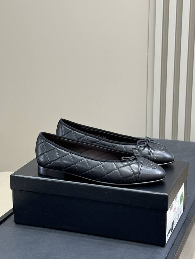 Chanel Klassische Ballerinas Die Beliebtesten Farbkombinationen, Materialien Und
