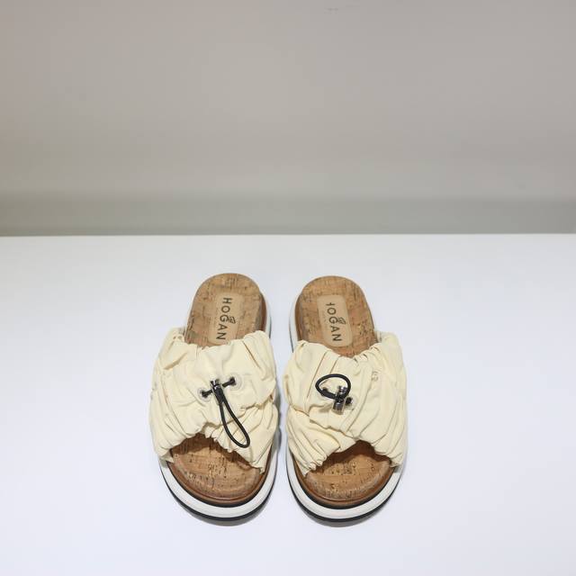 Hogan Sandalen-Serie Sommer Exklusivverkauf Speziell Angefertigter Stoff, 3 Mona