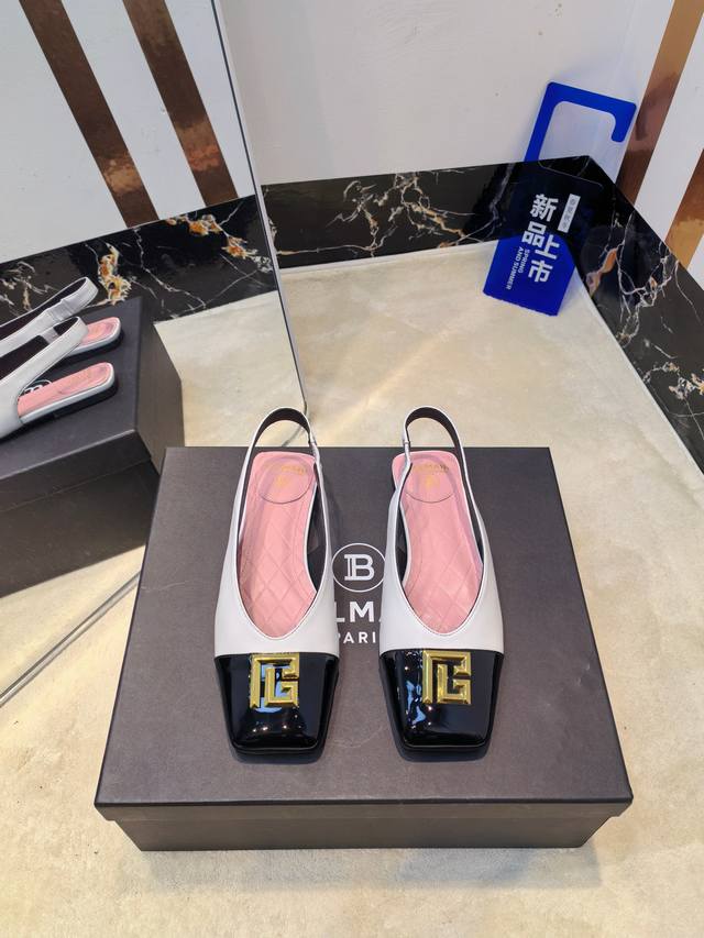 Fabrikp, * Balmain Herbst/Winter 2025 Neueste Kollektion Laufsteg-Flache Schuhe