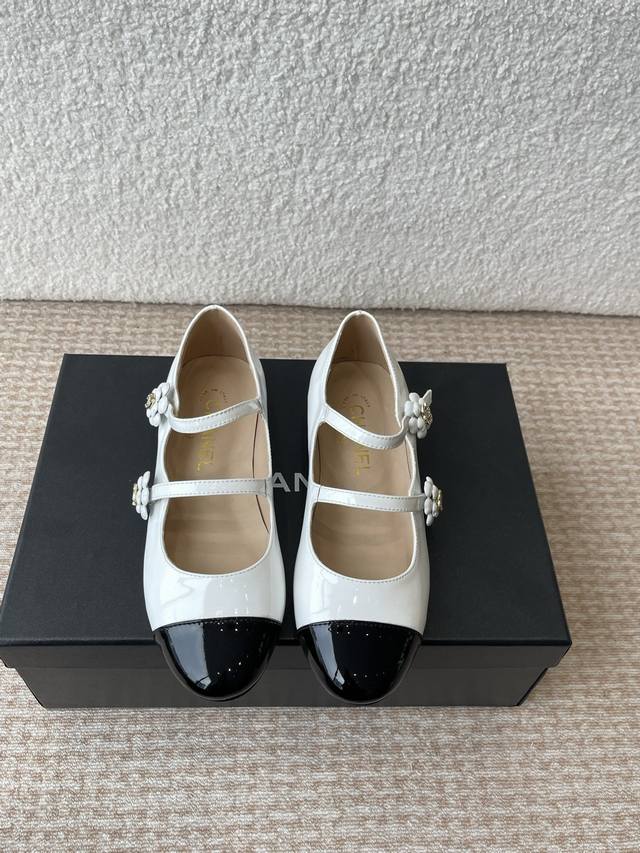 Chanel 25Ss Fr Hlingsneuheit, Mary Jane-Pumps Mit Blockabsatz, Retro-Flair Im Fr