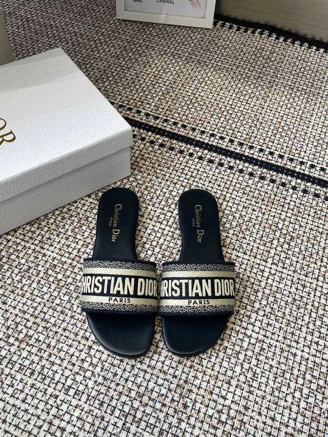 Top-Version Dior 2025Ss Fr Hjahr/Sommer-Neuheit Flache Slipper Mit Stickerei Die