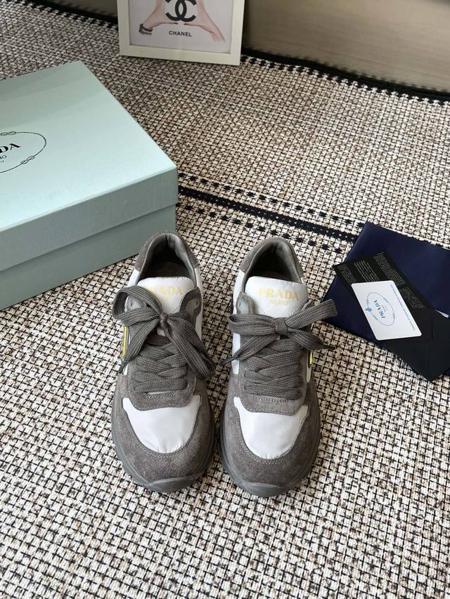 Prada 2025Ss Neue Dreieck-Marken-Sneaker Skateboard-Schuhe Freizeitsportschuhe T