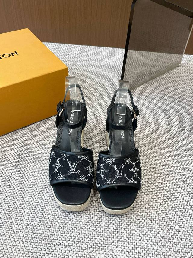 Lv Neuank Mmling ~ Lv Fr Hjahr/Sommer Sandalen Mit Dicker Sohle Und Erh Htem Was