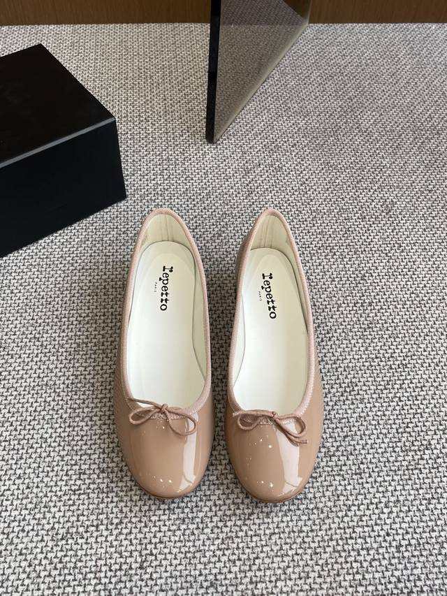 Repetto 25Ss Fr Hjahr/Sommer-Neuheit, Ballerinas Mit Halbmondmuster Und Flachem