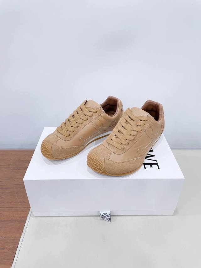 Loew* Loewe 25 Neueste Laufstegmodelle Ballet Runne* 2.0. Paar-Modelle Ballett F