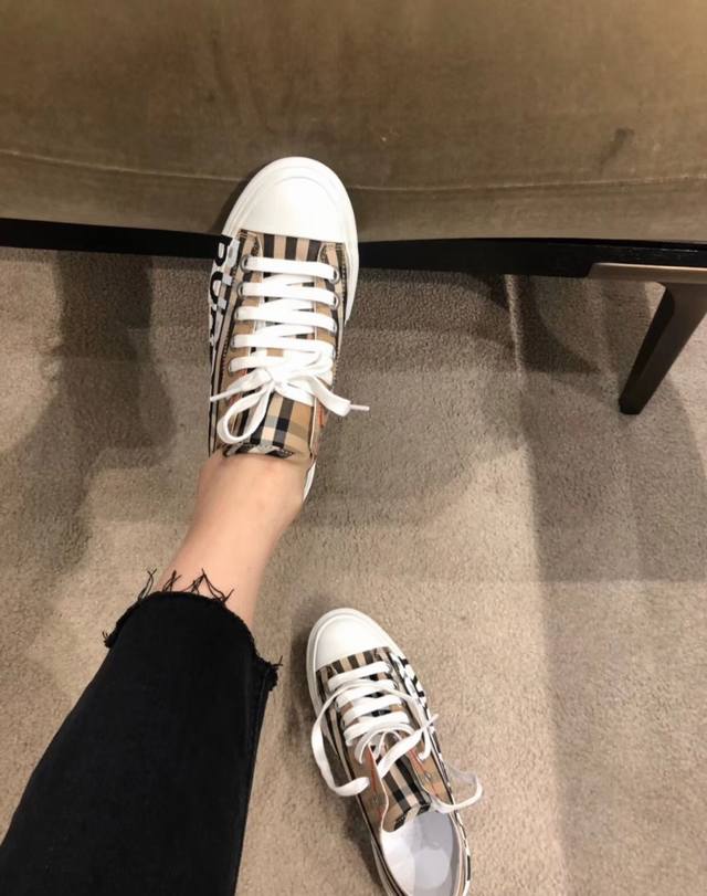 Burberry Sneakers Aus Baumwolle Mit Vintage-Karomuster, Original-5D-Druck, Kontr