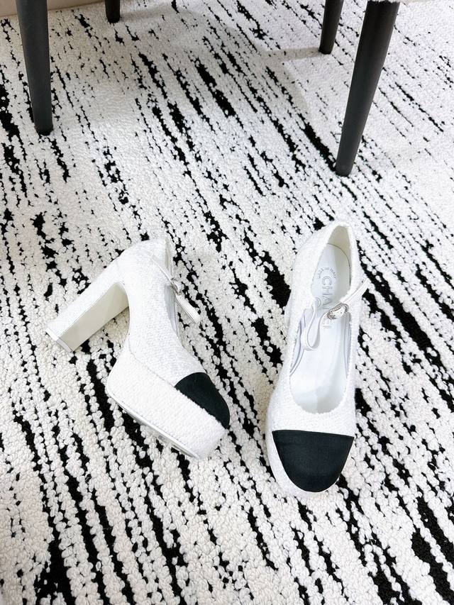 Kaufservice Kleine Chanel 25 A Fr Hjahr/Sommer Laufsteg-High-Heels Qualit T Wie