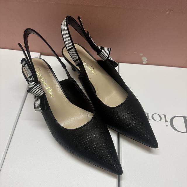 J'adior Dior Dior Neueste Star-Modelle Aus Der Boutique Mit Gewebtem Riemen Und