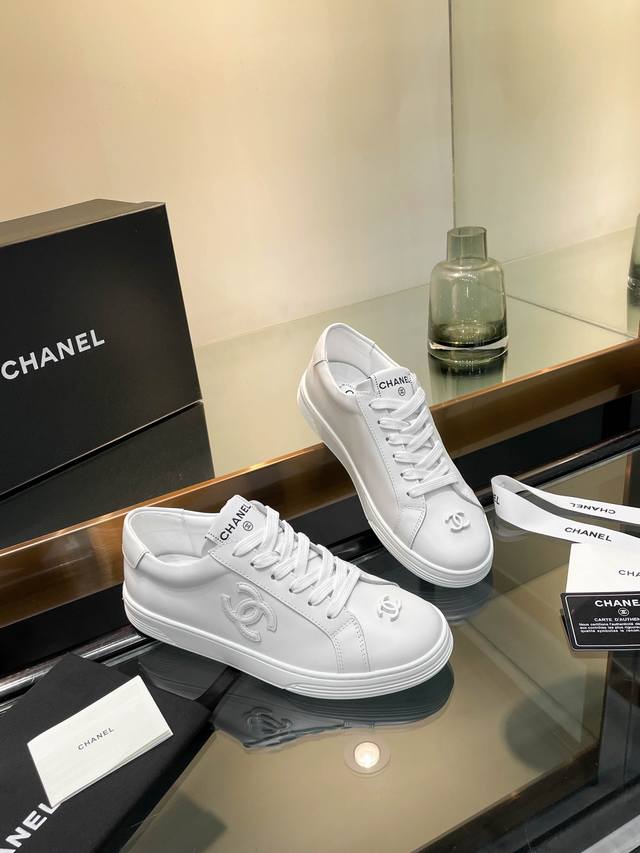 Sonderangebot: Chanel 24Sf Neueste Version, Komplett Aus Leder, Panda-Farben, We