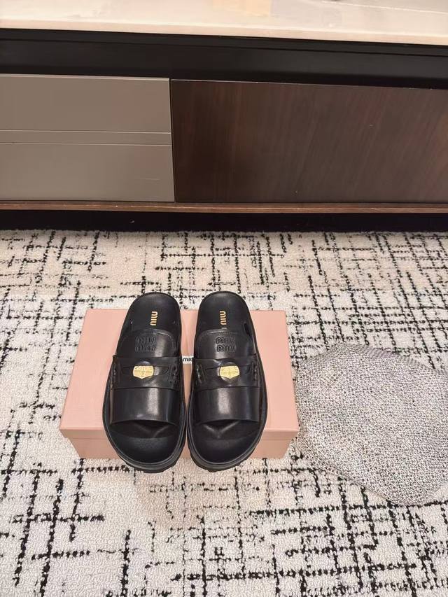 Einkaufsservice 2025 Fr Hjahr/Sommer Fashion Week Miu Miu Loafer-Slipper Die Neu