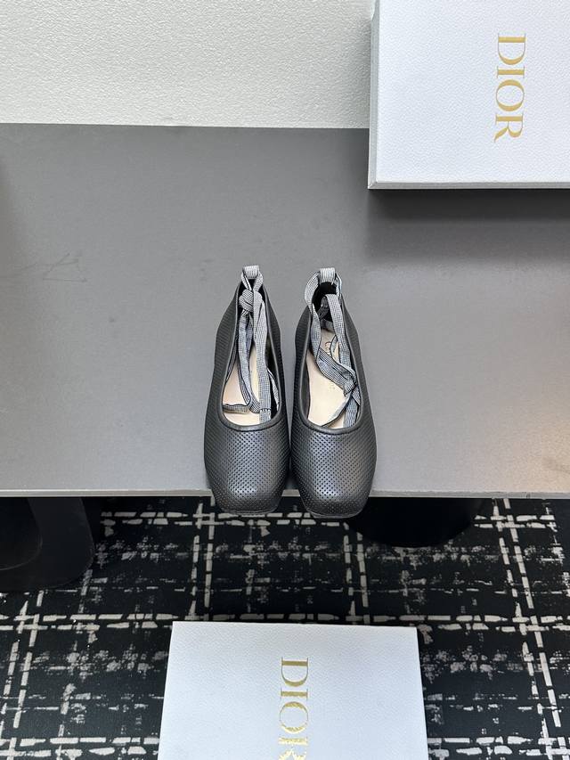 25Ss Early Spring New Arrival Dior D-Journey Lace-Up Ballet Shoes With Cd Letter