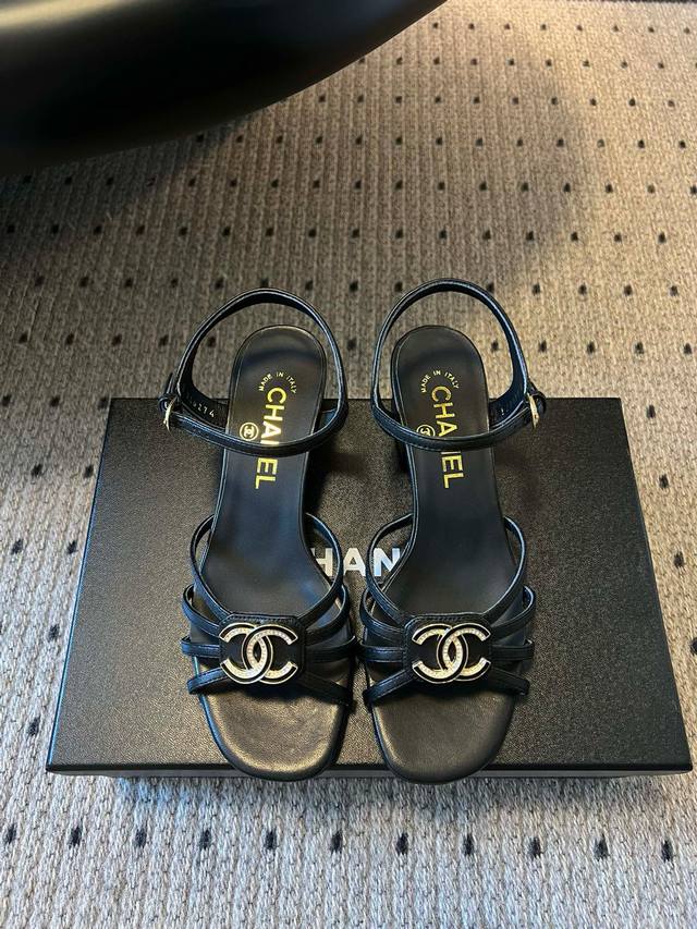 Chane* 25Ss Chanel-Inspired Spring/Summer Chunky Heel Sandals New Arrival Double