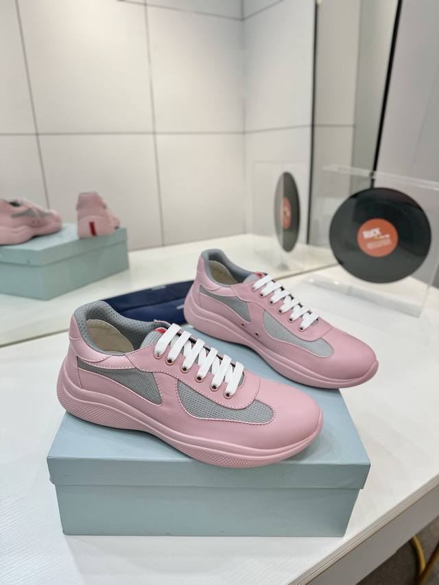 Factory Price Men's 10 Prada Sneakers This Pair Of Prada Couple's Lace-Up Sneake