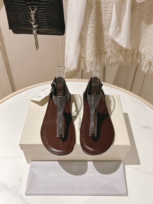 Factory Price: [Highest Market Quality] Brunello Cucinelli Bc Flat Thong Sandals