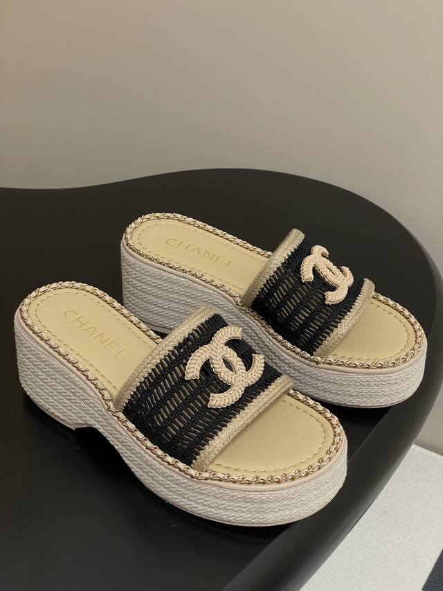 25Fw Spring/Summer New Arrival Chanel-Inspired Chain-Edged Double C-Buckle Sanda