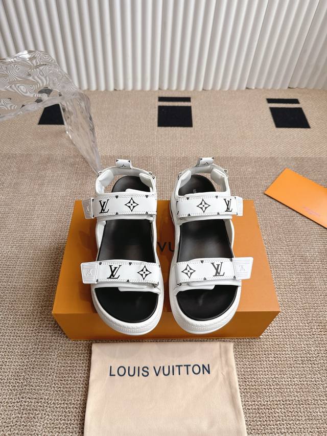 Louis Vuitton Spring/Summer Sandals Love It!Height-Enhancing And Slimming, Ultra