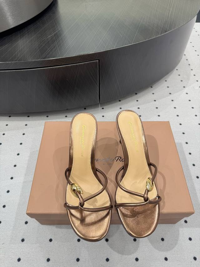 New Arrival Upper: Sheepskin Lining: Sheepskin Sole: Genuine Leather Outsole Ele