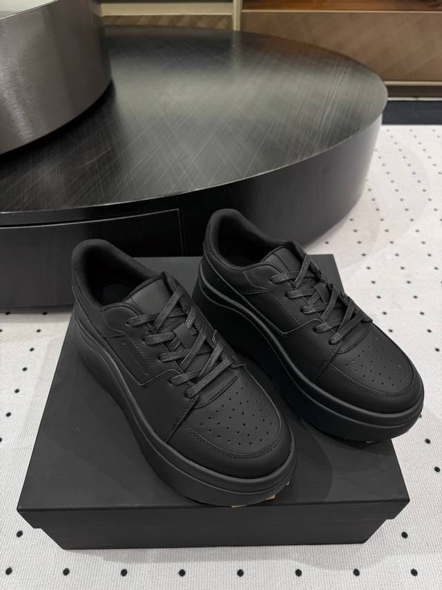 New Release Material: Eco-Friendly Cowhide Lining: Sheepskin Sole: Molded Sole E