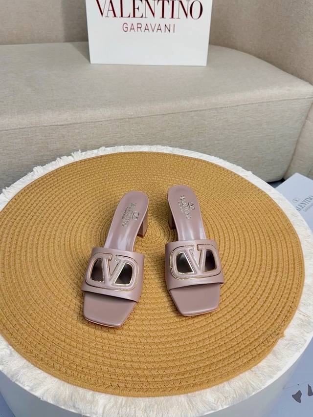 Top-Tier Edition - Genuine Leather Sole Valentino Garavani Vlogo Cut-Out 25 Late