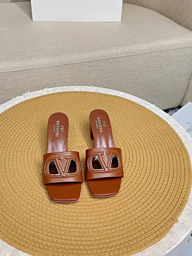 Top-Tier Edition - Genuine Leather Sole Valentino Garavani Vlogo Cut-Out 25 Late