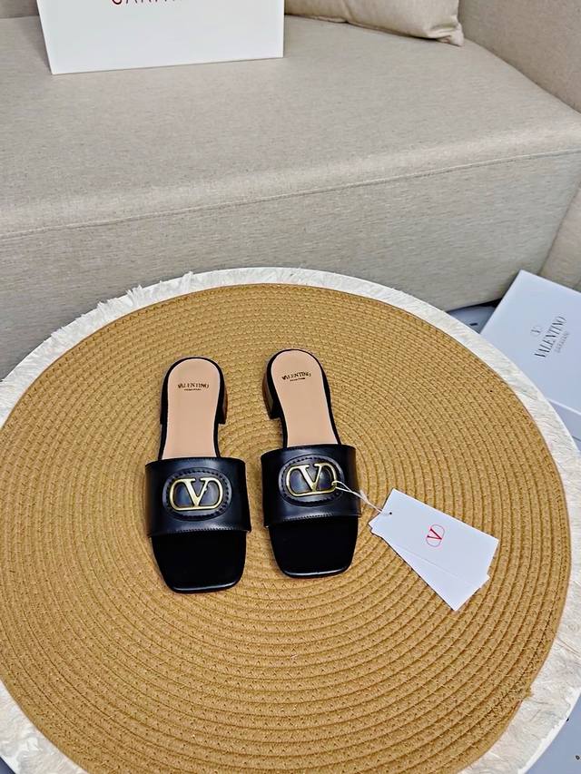 Top-Tier Edition - Genuine Leather Sole Valentino 25 Latest Classic Versatile V-