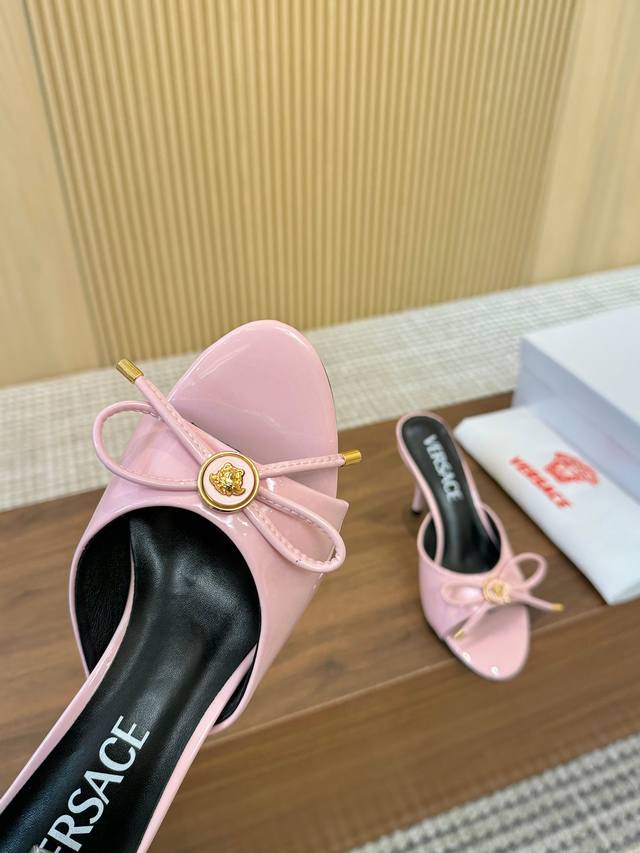 Fan Family 25Th Season New Arrival Size 35-43 Price (Rubber Sole) Price (Genuine