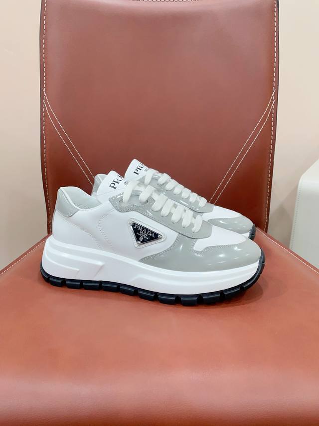Certified Prada* Latest Re-Nylon Series Triangular Logo, Couple's Edition, Casua