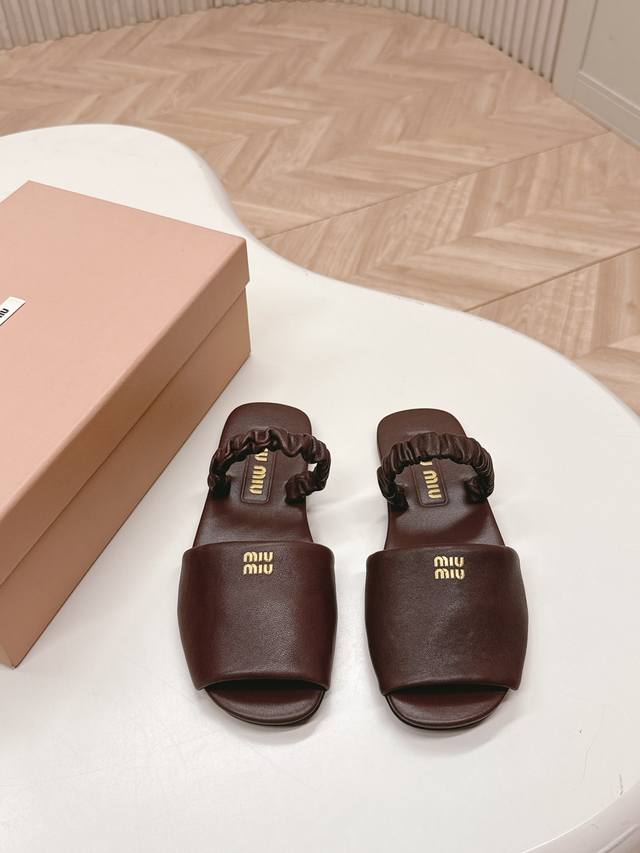 Factory-Direct, Miu Miu 2025 Spring/Summer Runway New Style Slip-On Lazy Shoes,