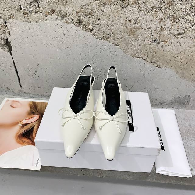Jacquemus Early Spring New Arrival Kitten Heel Sandals The Trendy Kitten Heel De