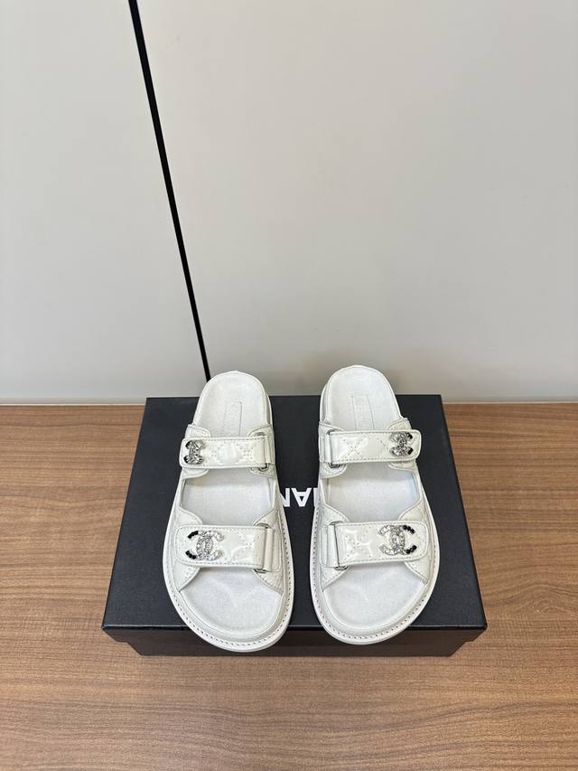 Chanel | Chanel Mini Magic Strap Beach Slippers, Slippers, Sandals, 25Ss Spring/