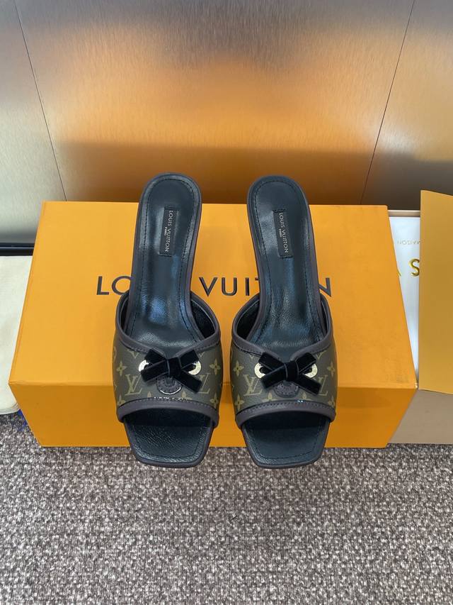 Louis Vuitton 2025 Spring/Summer New Arrival Cat-Heel Butterfly-Inspired Frozen-