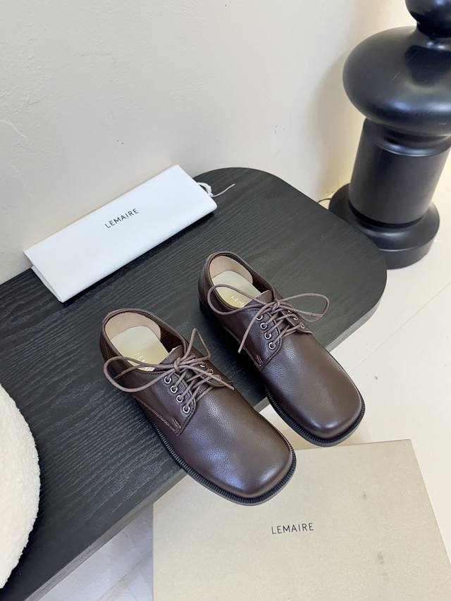 Lemaire 2025 Spring/Summer New Arrival Lace-Up Neutral Leather Loafers! A Pair O
