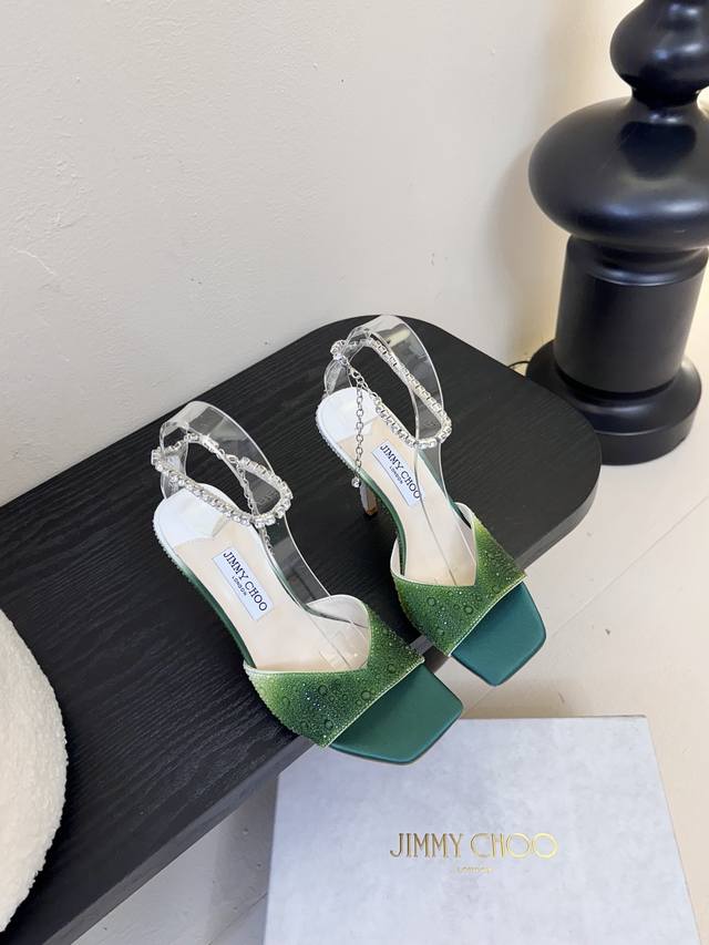 Jimmy Choo 2025 Spring/Summer Collection : A Stunning Reunion, Elegant Encounter