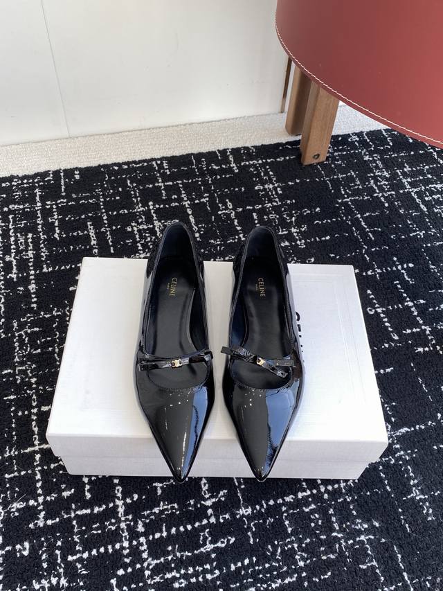 Premium Quality Celine 2025Ss New Arrival Arc De Triomphe Pointed-Toe Flat Shoes