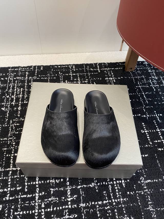 Premium Grade Rick Owens New Arrival, Curved Birkenstock-Style Half-Slip Couple'