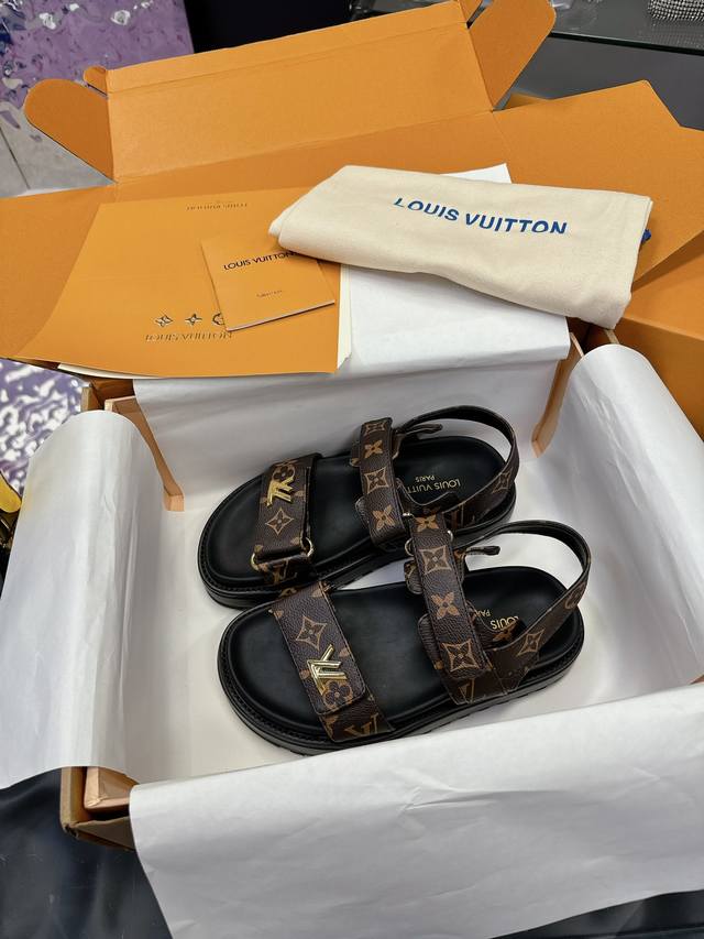 Factory Price: Louis Vuitton Women's New Arrival Sandals Lv Sunset Comfort Flat
