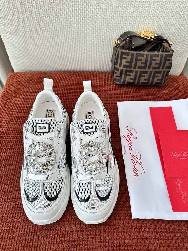 25Ss Spring/Summer New Motor Run Sneakers | Original Purchase With Full Packagin