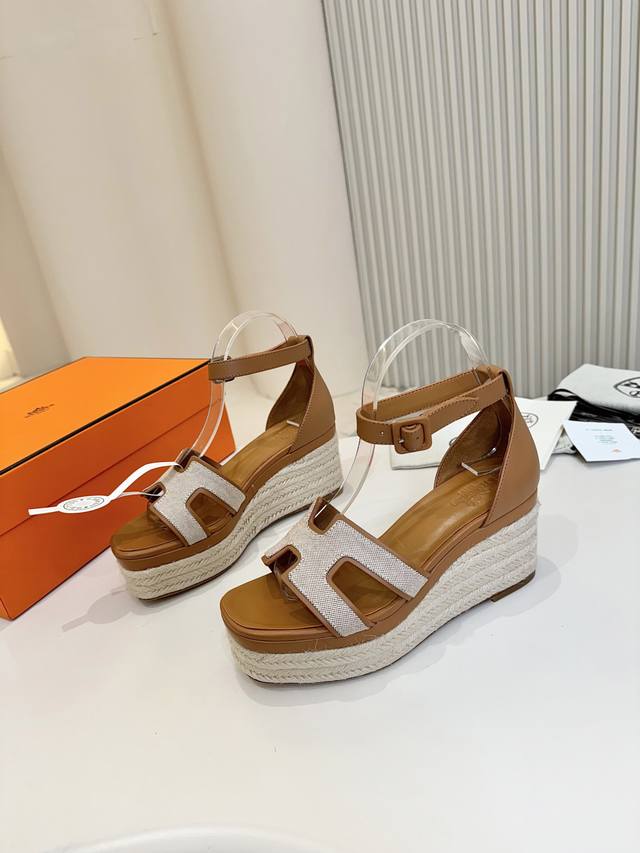 Hermes Herm S 2025 Spring/Summer New Arrival, In-Store Release. Classic H-Shaped