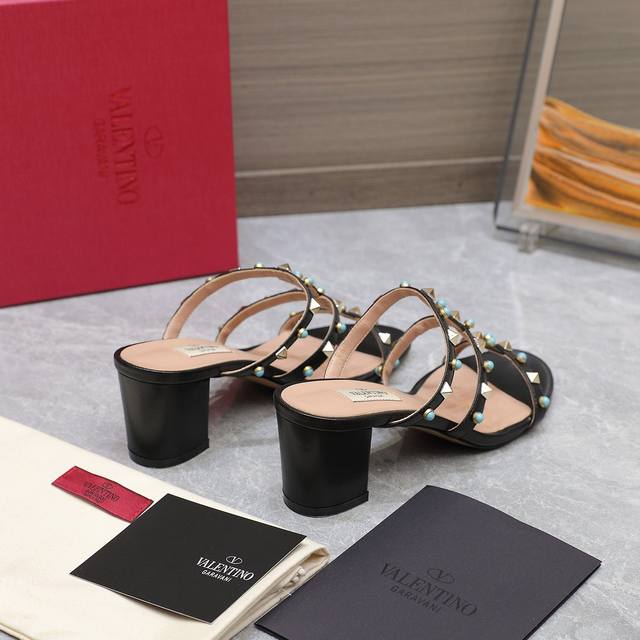 Valentino25Ss New Arrival At The Store Turquoise Studded Flat Sandals With Thick