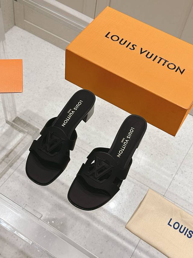 25Ss Newly Upgraded Lizard-Patterned Flip-Flops For A Unique Style. This Lv Isol