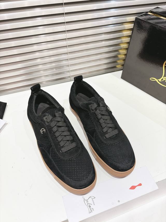 Low-Top Training Shoe Model Top-Tier Custom Edition 2025 Due To Its Softer Struc