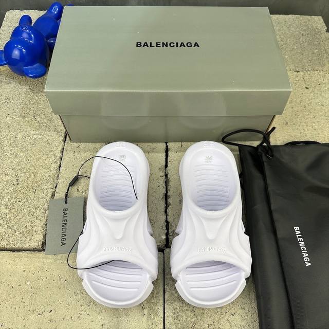 In Stock Balenciaga Mold Thong Sandals Summer Beach Water-Resistant Versatile Ca