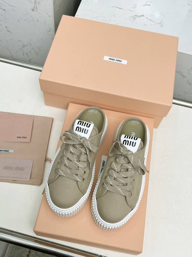 Miumiu25 New Thick-Soled Biscuit Shoes, The Latest Catwalk Style, Classic Upgrad