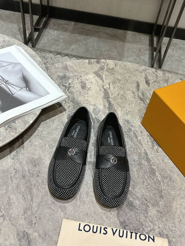 Lv Donkey Brand's Latest Diamond-Filled Loafers, Small Leather Shoes, Counter Ge